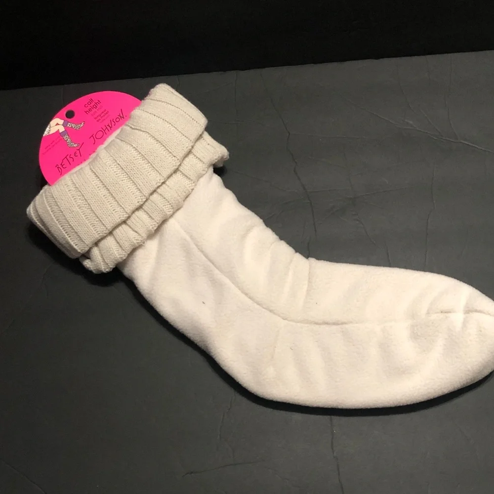 Betsey Johnson beige cream calf length sweater cuff fleece  boot liners size M/L